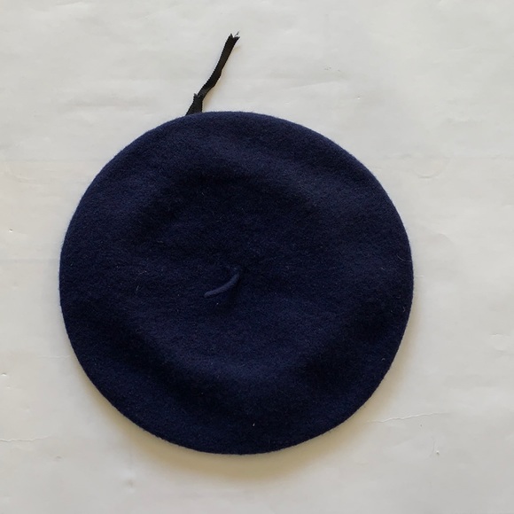 Gap Wool Blend Beret Size Small Medium - Picture 1 of 3